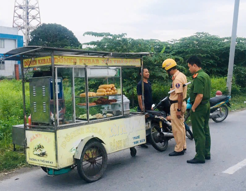 Giải quyết tình trạng công nhân Khu công nghiệp Nhật Bản - Hải Phòng đi ngược chiều trên Quốc lộ 5